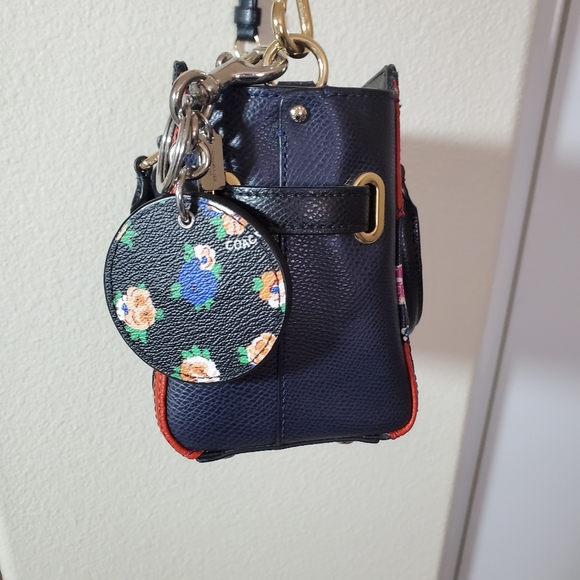 Coach Crossbody Purse - Picture 8 of 8